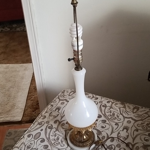 Lamp - Picture 2 of 6